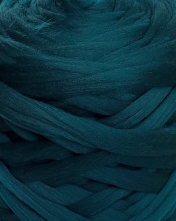 Kromski Merino Kammzug Premium in Dunkelpetrol, Farbe 231