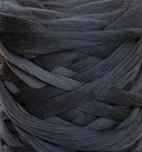 Kromski Merino Kammzug Premium in Graphit, Farbe 265