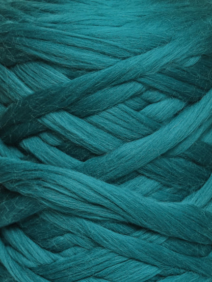 Kromski Merino Kammzug Standard in Tiefsee, Farbe 90